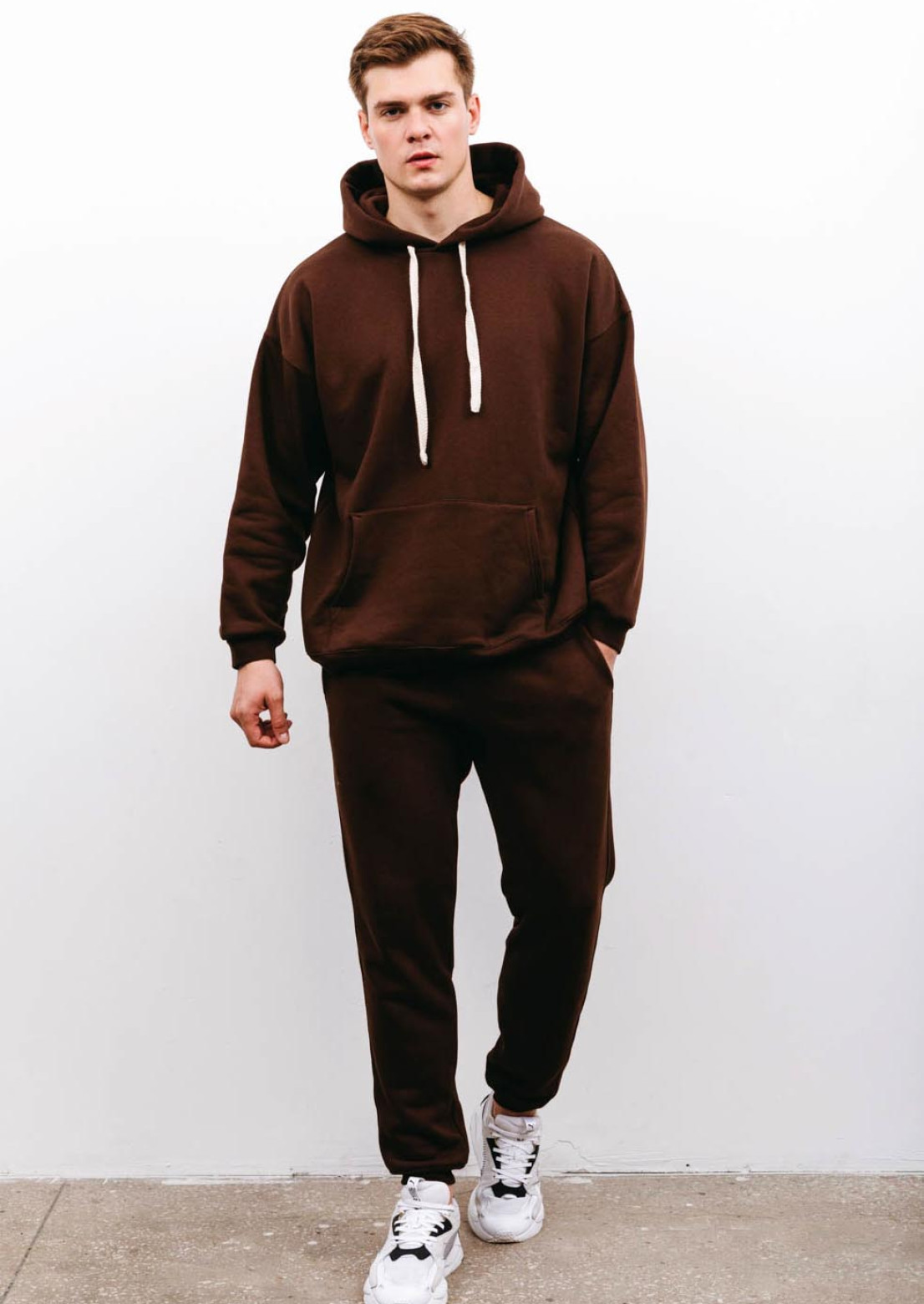 Deep brown color men three-thread insulated hoodie